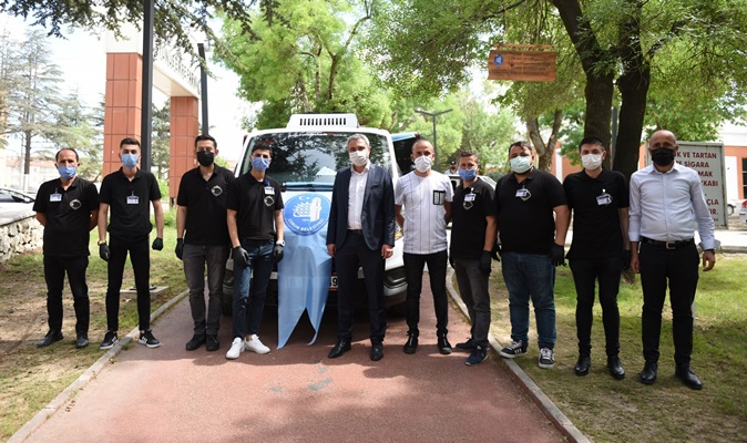 BELEDİYEDEN DONDURMA SÜRPRİZİ